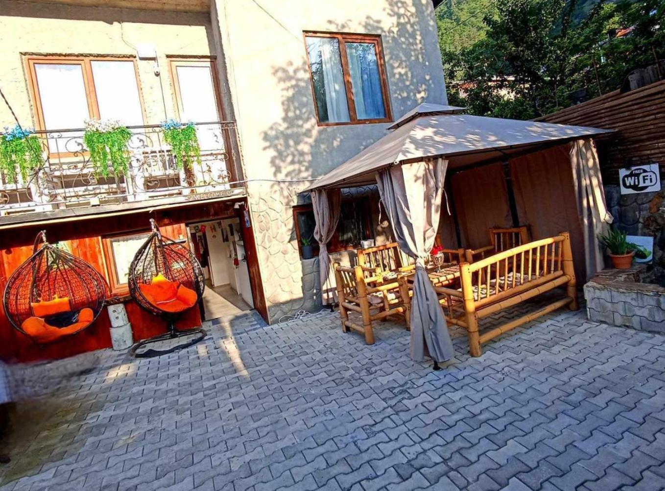 Happy Pandasn12 Hotel Borjomi Exterior foto